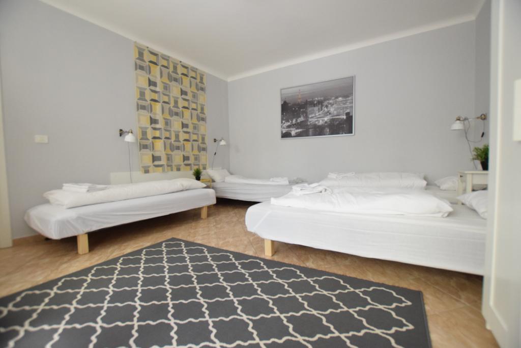 Budget Apartment By Hi5 - Revai Koez Budapest Exterior photo
